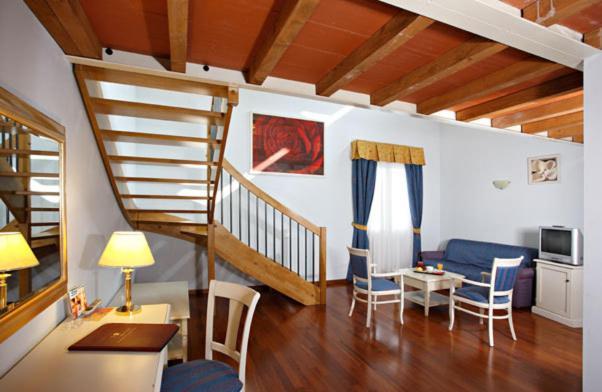 Hotel Gabarda Carpi Kamer foto